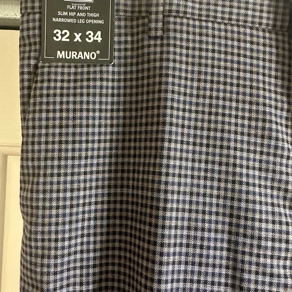Murano Men’s Slim fit dress slacks - Picture 2 of 4